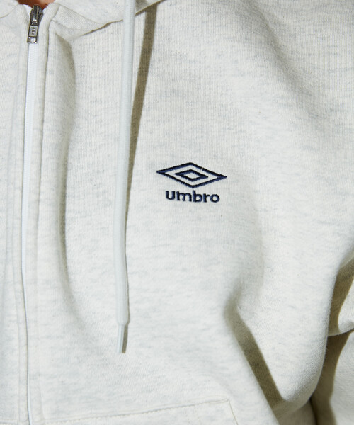 UMBRO(アンブロ)の「UMBRO × PUBLUX/アンブロ ワンポイント 刺繍 ジップパーカー 限定展開(パーカー・レディース・グレー/ネイビー・フリ-)」の16枚目の写真