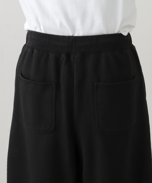 OLD PARK(オールドパーク)の「OLD PARK 別注 BAGGY SWEAT SHORTS:ショートパンツ(スウェットパンツ・レディース・グレー/ブラック・MEDIUM)」の6枚目の写真