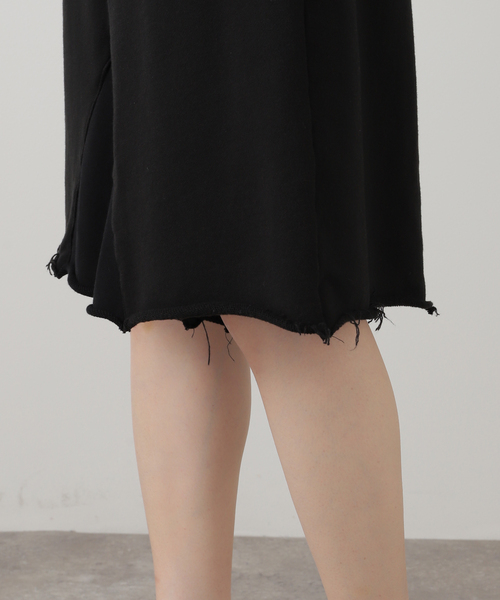 OLD PARK(オールドパーク)の「OLD PARK 別注 BAGGY SWEAT SHORTS:ショートパンツ(スウェットパンツ・レディース・グレー/ブラック・MEDIUM)」の5枚目の写真