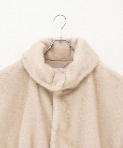 Rie Miller（リエミラー）の「エコファー衿付ベスト（ブルゾン・レディース・ダークブラウン/アイボリー・38）」の3枚目の写真