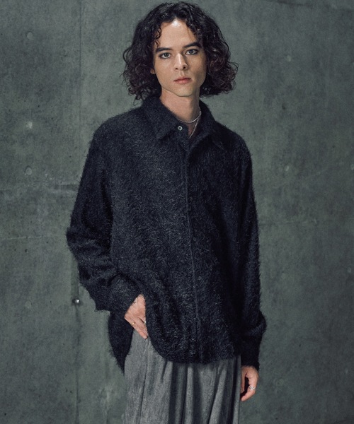 CASPER JOHN（キャスパージョン）の「Various loose shirts -feather knit- / バリアスルーズシャツ -フェザーニット-（シャツ/ブラウス・メンズ・ブルー/グリーン系その他/ブラック系その他/ブラック/ライトグレー・LARGE/MEDIUM/SMALL/X-SMALL）」の7枚目の写真