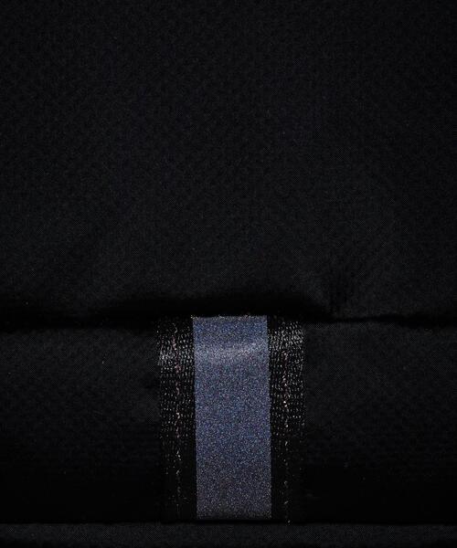 UNDER ARMOUR（アンダーアーマー）の「UAターポリン バックパック2.0 40リットル（トレーニング/メンズ/レディース）（バックパック/リュック・レディース・ブラック系その他・ONESIZE）」の2枚目の写真