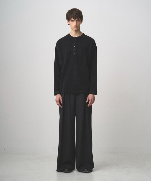 Juha(ユハ)の「JACQUARD HENLEY(Tシャツ/カットソー・メンズ・ブラック/ナチュラル・3/4)」の3枚目の写真