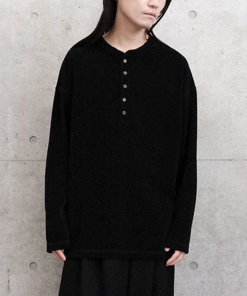 Juha(ユハ)の「JACQUARD HENLEY(Tシャツ/カットソー・メンズ・ブラック/ナチュラル・3/4)」の11枚目の写真