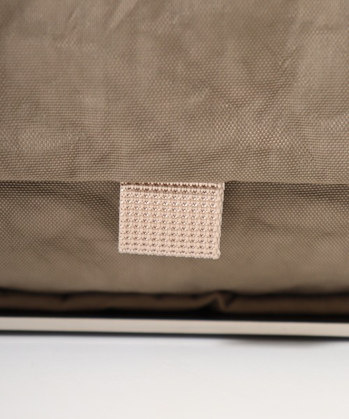 KRIFF MAYER（クリフメイヤー）の「KRIFF MAYER 撥水加工 マルチ ショルダー バッグ 男女兼用（ショルダーバッグ・メンズ・ブラック/ダークグリーン/ブラウン・FREE）」の8枚目の写真