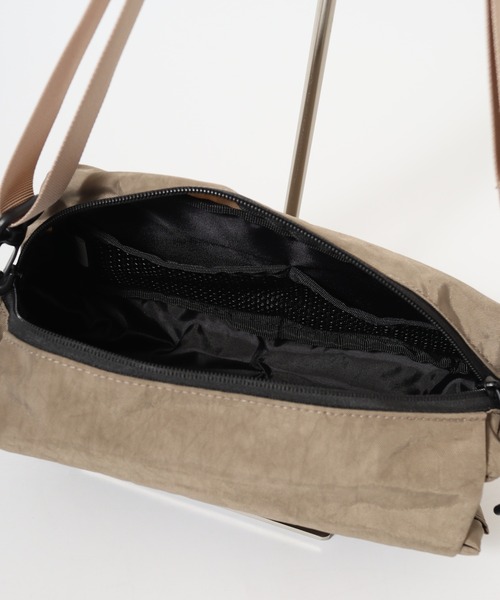 KRIFF MAYER（クリフメイヤー）の「KRIFF MAYER 撥水加工 マルチ ショルダー バッグ 男女兼用（ショルダーバッグ・メンズ・ブラック/ダークグリーン/ブラウン・FREE）」の17枚目の写真