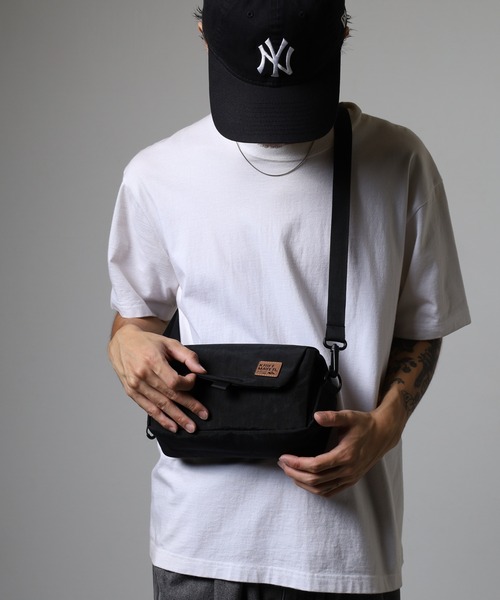 KRIFF MAYER（クリフメイヤー）の「KRIFF MAYER 撥水加工 マルチ ショルダー バッグ 男女兼用（ショルダーバッグ・メンズ・ブラック/ダークグリーン/ブラウン・FREE）」の19枚目の写真