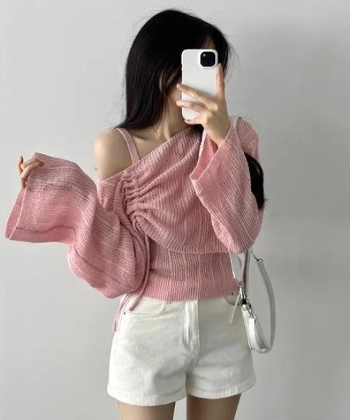Maison Calme（メゾンカルム）の「【2点セット】サイドドロストギャザーワンショルトップス キャミ 透かし編み（Tシャツ/カットソー・レディース・ホワイト/ブラック/ピンク/グレー・F）」の17枚目の写真
