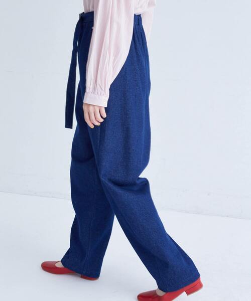 conges payes ADIEU TRISTESSE(コンジェ ペイエ アデュートリステス)の「ベルト付きデニムワイドパンツ(デニムパンツ・レディース・インディゴブルー・38)」の13枚目の写真