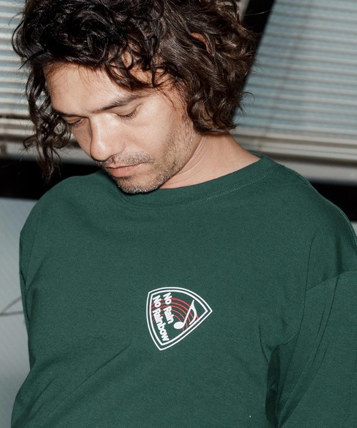 No Rain No Rainbow(ノーレインノーレインボー)の「mlt5390-pick print long sleeve T-shirt ロングスリーブカットソー(NR25W-24)(Tシャツ/カットソー・メンズ・ホワイト/ブラック/グリーン系その他・S/M/L/XL)」の11枚目の写真