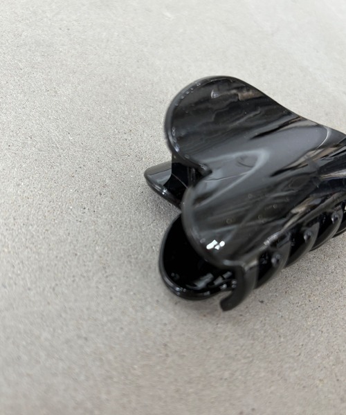 SANSeLF（サンセルフ）の「【SANSeLF】 ハート ヘアクリップ ミニマルシルエット saa25a071（バレッタ/ヘアクリップ・レディース・ブラック/レッド・FREE）」の7枚目の写真