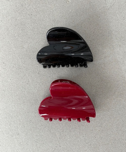 SANSeLF（サンセルフ）の「【SANSeLF】 ハート ヘアクリップ ミニマルシルエット saa25a071（バレッタ/ヘアクリップ・レディース・ブラック/レッド・FREE）」の4枚目の写真