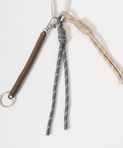 crossi（クロッシー）の「もこもこ ボアチャーム（チャーム・レディース・ベージュ/ブラウン/ライトグリーン・FREE）」の5枚目の写真