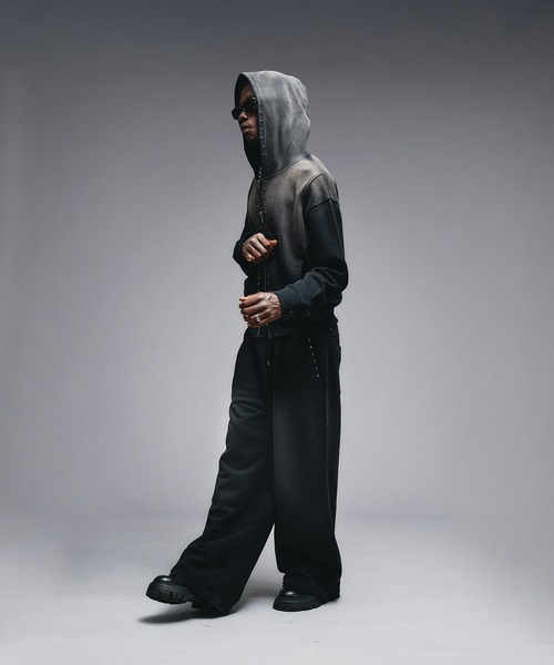 ANDER HUNK（アンダーハンク）の「Studs Design Zip-up Parker