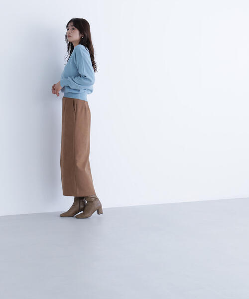 NATURAL BEAUTY BASIC（ナチュラルビューティーベーシック）の「◇総針ベーシックシリーズ ニュアンスVネックニット（ニット/セーター・レディース・ベージュ/ブラウン/ブルー/オフホワイト・FREE）」の18枚目の写真