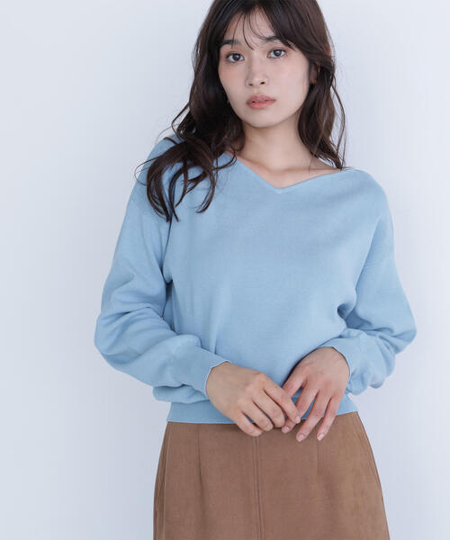 NATURAL BEAUTY BASIC（ナチュラルビューティーベーシック）の「◇総針ベーシックシリーズ ニュアンスVネックニット（ニット/セーター・レディース・ベージュ/ブラウン/ブルー/オフホワイト・FREE）」の19枚目の写真