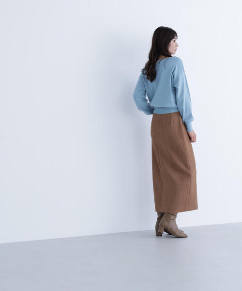 NATURAL BEAUTY BASIC（ナチュラルビューティーベーシック）の「◇総針ベーシックシリーズ ニュアンスVネックニット（ニット/セーター・レディース・ベージュ/ブラウン/ブルー/オフホワイト・FREE）」の22枚目の写真