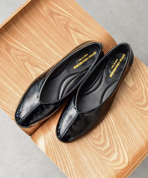 inter-chaussures（インターショシュール）の「【INTER-CHAUSSURES】ラウンドトウセンターシームパンプス(I51510)（パンプス・レディース・ベージュ/ブラック系その他/ブラック・36/37）」の7枚目の写真