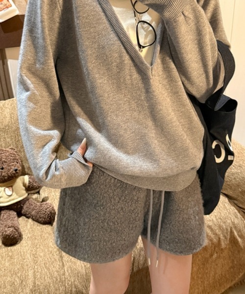 gossip!ロサンゼルス(ゴシップロサンゼルス)の「【Y2Kガーリー】もこもこボアショートパンツ(その他パンツ・レディース・オフホワイト/ブラック/グレー・FREE)」の5枚目の写真