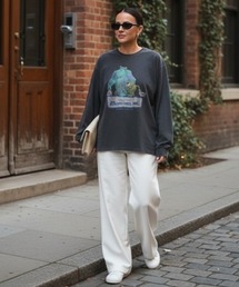 Disney（ディズニー）の「Disney ピグメントロングスリーブTシャツ（Tシャツ/カットソー）」