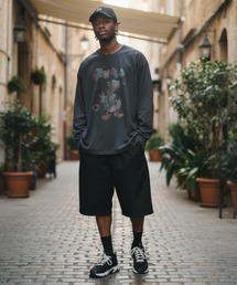 Disney（ディズニー）の「Disney ピグメントロングスリーブTシャツ（Tシャツ/カットソー）」