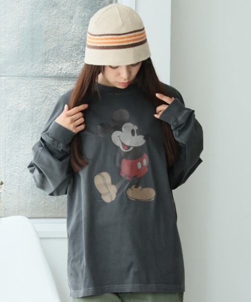 Disney（ディズニー）の「Disney ピグメントロングスリーブTシャツ（Tシャツ/カットソー・レディース・スミクロ/ブラック系その他7/ブラック系/ブラック系その他4/ブラック系その他6/ブラック系1/ブラック系3/ブラック系その他2/ブラック系その他/ブラック系その他3/ブラック系その他5/ブラック系2/ブラック系4・M/L/XL）」の14枚目の写真