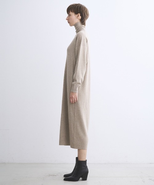 three dots(スリードッツ)の「【ラメニット】ルレックスセーター ドレス(ワンピース・レディース・ブラック/ベージュ/グレー・SMALL/MEDIUM)」の13枚目の写真