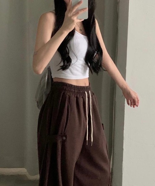 FREE STYLISTS(フリー スタイリスト)の「YUGA_YGMC Wide-length sweatpants with adjustable buckles(スウェットパンツ・レディース・ブラウン/ライトグレー/ネイビー・S/M)」の17枚目の写真