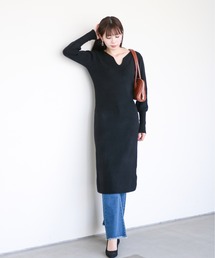 ラウンドキーネック ニットワンピース