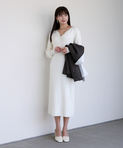 a lot of love(ア ロット オブ ラブ)の「ラウンドキーネック ニットワンピース(ワンピース・レディース・ブラック/オフホワイト/グレー・FREE)」の10枚目の写真