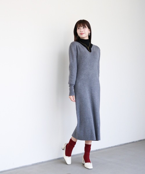 a lot of love(ア ロット オブ ラブ)の「ラウンドキーネック ニットワンピース(ワンピース・レディース・ブラック/オフホワイト/グレー・FREE)」の17枚目の写真