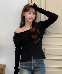 オフショルダー」に該当するトップス（ブラック/黒色系）ファッション