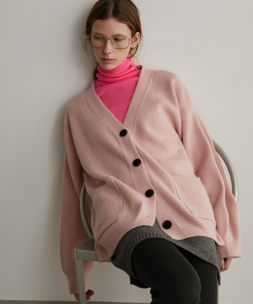 Auntie Rosa Holiday（アンティローザホリデー）の「オーバーサイズカーディガン（カーディガン/ボレロ・レディース・チャコールグレー/ブラック/ピンク/ホワイト・FREE）」の6枚目の写真