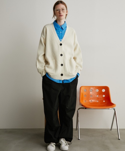 Auntie Rosa Holiday（アンティローザホリデー）の「オーバーサイズカーディガン（カーディガン/ボレロ・レディース・チャコールグレー/ブラック/ピンク/ホワイト・FREE）」の21枚目の写真