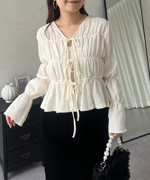 prose verse(プロズヴェール)の「シャーリングカットブラウス(Tシャツ/カットソー・レディース・アイボリー/ブラック・LARGE/MEDIUM)」の10枚目の写真