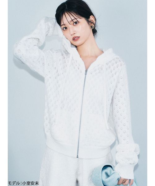 LILY BROWN（リリーブラウン）の「透かし編ニットパーカー（パーカー・レディース・ホワイト/ピンク/グレー・F）」の4枚目の写真