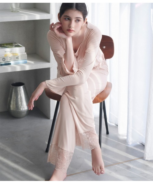 PEACH JOHN（ピーチジョン）の「ナイトブラ内蔵ＨＡＲＡマキパジャマ（長袖）（ルームウェア/パジャマ・レディース・ブラウン/ピンクベージュ・BC65/BC70/BC75/DE65/DE70/DE75）」の8枚目の写真