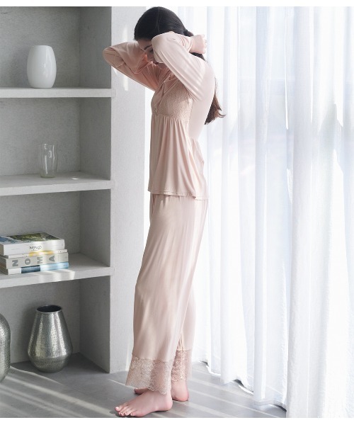 PEACH JOHN（ピーチジョン）の「ナイトブラ内蔵ＨＡＲＡマキパジャマ（長袖）（ルームウェア/パジャマ・レディース・ブラウン/ピンクベージュ・BC65/BC70/BC75/DE65/DE70/DE75）」の10枚目の写真