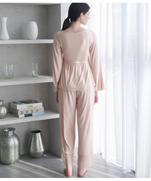 PEACH JOHN（ピーチジョン）の「ナイトブラ内蔵ＨＡＲＡマキパジャマ（長袖）（ルームウェア/パジャマ・レディース・ブラウン/ピンクベージュ・BC65/BC70/BC75/DE65/DE70/DE75）」の11枚目の写真