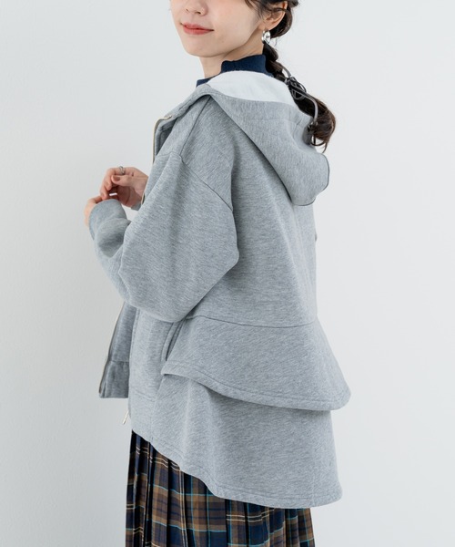 ANNA LUNA(アンナルナ)の「【ANNA LUNA】後ろ姿まで可愛い 裏起毛 ペプラム ジップパーカー(パーカー・レディース・グレー/ブラック・MEDIUM)」の3枚目の写真
