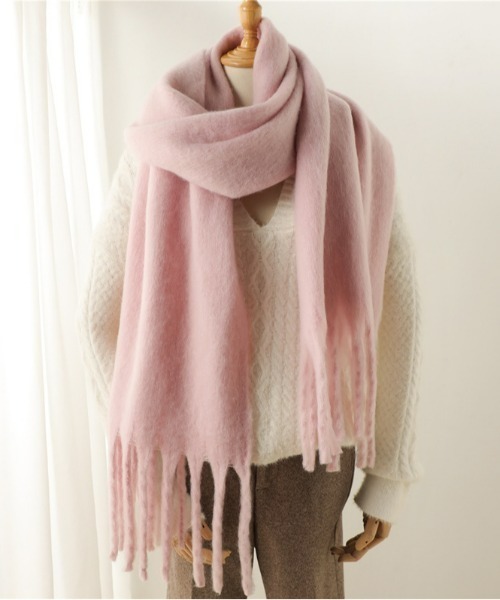 REBALANCE（リバランス）の「ボリュームフリンジマフラー（マフラー・レディース・K/F/E/D/C/Q/O/J/H/A/R/P/I/G/B/N/M/L・FREE）」の3枚目の写真