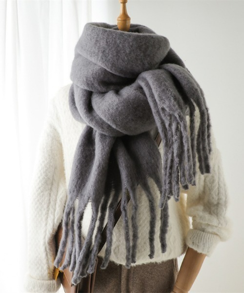 REBALANCE（リバランス）の「ボリュームフリンジマフラー（マフラー・レディース・K/F/E/D/C/Q/O/J/H/A/R/P/I/G/B/N/M/L・FREE）」の11枚目の写真