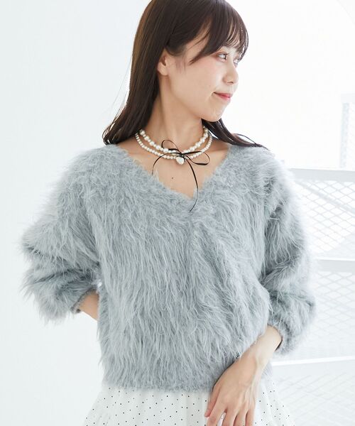 MAJESTIC LEGON(マジェスティックレゴン)の「ふわふわカシュクールニット(ニット/セーター・レディース・ブラック/アイボリー/ピンク/ライトグレー・MEDIUM)」の4枚目の写真