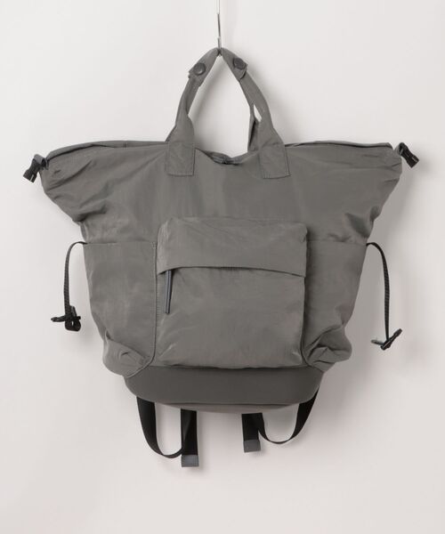 Scrap Book（スクラップブック）の「【Scrap Book】2WAYナイロンリュック（バックパック/リュック・レディース・ブラック/グレー/グレー系その他・FREE）」の3枚目の写真