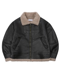 Outfitter lab（アウトフィッターラボ）の「【日本未発売/WEB限定】MUCENT(ムセント)/ワッペン ムートン ボア ジャケット ブルゾン/CHIVE LEATHER WAPEN MUSTANG JACKET（ムートンコート）」