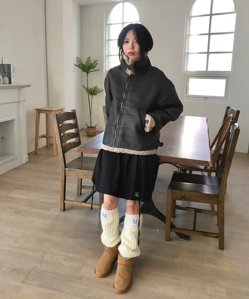 MUCENT(ムセント)の「【日本未発売/WEB限定】MUCENT(ムセント)/ワッペン ムートン ボア ジャケット ブルゾン/CHIVE LEATHER WAPEN MUSTANG JACKET(ムートンコート・レディース・ブラウン/ブラック・FREE)」の16枚目の写真