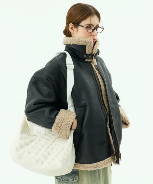 MUCENT(ムセント)の「【日本未発売/WEB限定】MUCENT(ムセント)/ワッペン ムートン ボア ジャケット ブルゾン/CHIVE LEATHER WAPEN MUSTANG JACKET(ムートンコート・レディース・ブラウン/ブラック・FREE)」の18枚目の写真