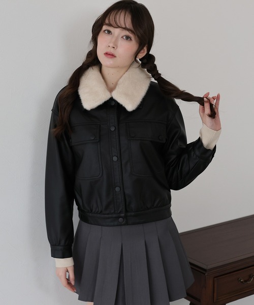 BLUEEAST(ブルーイースト)の「ファー付きフェイクレザーブルゾン(ブルゾン・レディース・ブラック/ブラウン・MEDIUM)」の2枚目の写真
