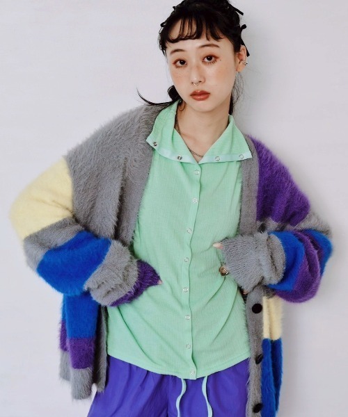 Paradise Picnic（パラダイスピクニック）の「HCAE マルチカラーシャギーニットカーディガン（カーディガン/ボレロ・レディース・グレー/レッド・FREE）」の8枚目の写真