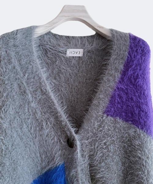 Paradise Picnic（パラダイスピクニック）の「HCAE マルチカラーシャギーニットカーディガン（カーディガン/ボレロ・レディース・グレー/レッド・FREE）」の13枚目の写真